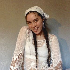 Meet your Posher, Rie